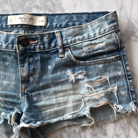 Abercrombie Jean Shorts - size 2, w26 - Picture 3 of 8